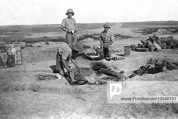 C-Kompanie der britischen Armee beim Kochen  Mesopotamien  Erster Weltkrieg  1918. Künstler: Unbekannt