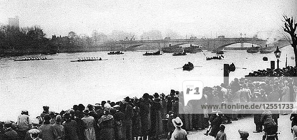 Start des Oxford and Cambridge Boat Race  London  1926-1927. Künstler: Unbekannt