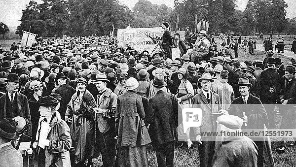 Eine Antikriegsversammlung  Hyde Park  London  1926-1927. Künstler: Unbekannt