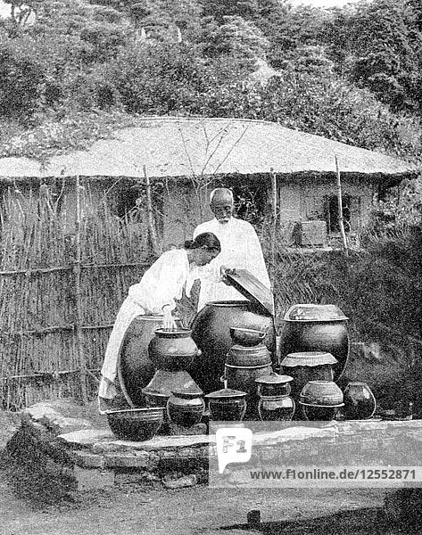 Weiß gekleidete Einwohner Koreas  1936.Künstler: Wide World Photos
