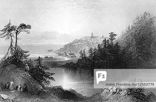Lily Lake  mit der Stadt St. John auf einem Felsvorsprung dahinter  Kanada  19: R Brandard