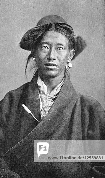 Eine tibetische Frau  um 1910. Künstler: Unbekannt