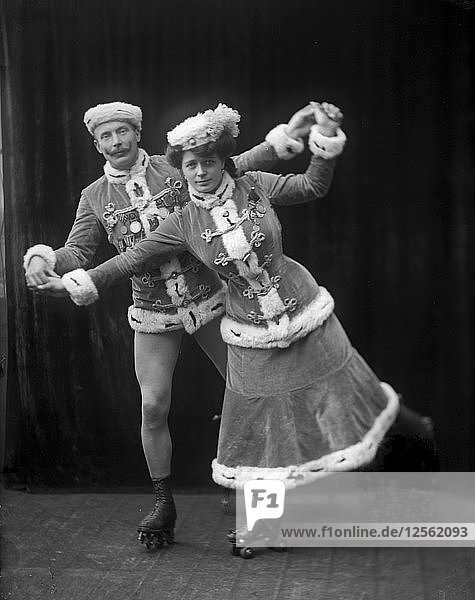 Zirkusartisten auf Rollschuhen  Landskrona  Schweden  1910. Künstler: Unbekannt