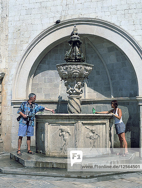 Kleiner Onofrios-Brunnen  Dubrovnik  Kroatien.