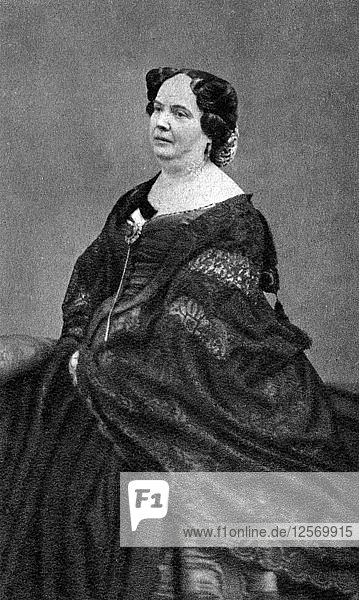 Louise Colet  französische Dichterin  1874. Künstlerin: Unbekannt
