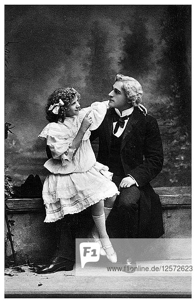 Fred D Daviss and Flossie Hale Daviss  actors  c1890-1919(?). Artist: Unknown