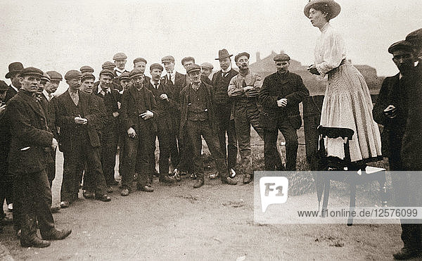 Una Dugdale  britische Suffragette  im Wahlkampf bei den Nachwahlen in Newcastle  September 1908. Künstler: Unbekannt