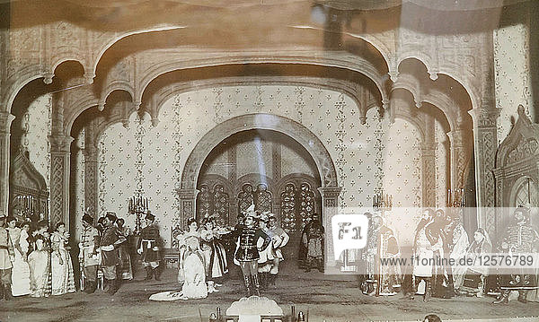 Szene aus Alexander Ostrovskys Stück Der falsche Dmitrij  Maly-Theater  Moskau  Russland  1870er Jahre. Künstler: Unbekannt