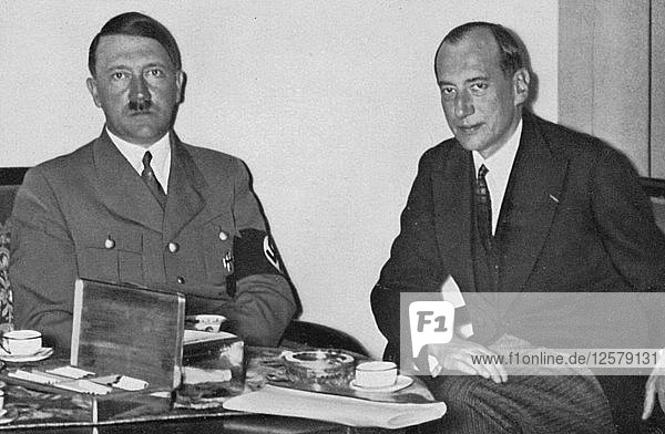 Der Führer im Gespräch mit dem polnischen Außenminister  1936. Künstler: Unbekannt