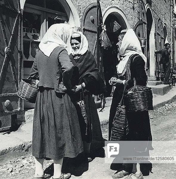Dalmatinische Frauen in Trebinje  Bosnien und Herzegowina  Jugoslawien  1939. Künstler: Unbekannt