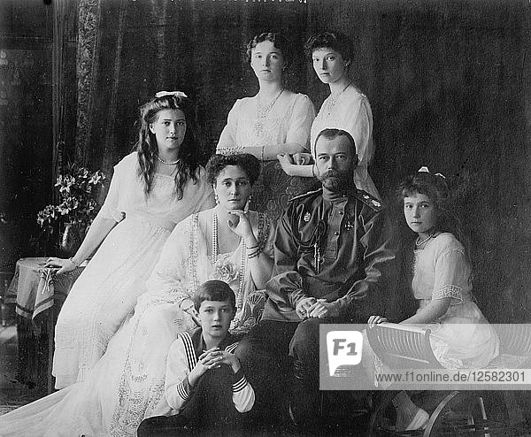 Die Familie von Zar Nikolaus II. von Russland  1910er Jahre. Künstler: Anon