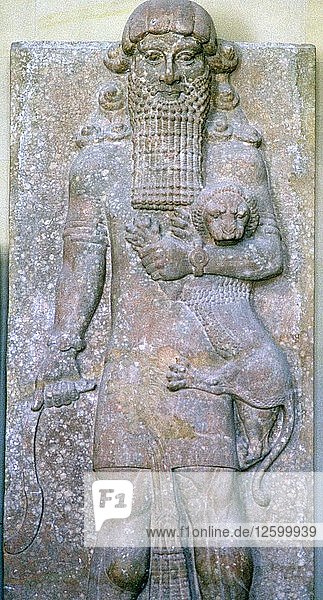Assyrisches Relief von Gilgamesch und einem Löwen. Künstler: Unbekannt