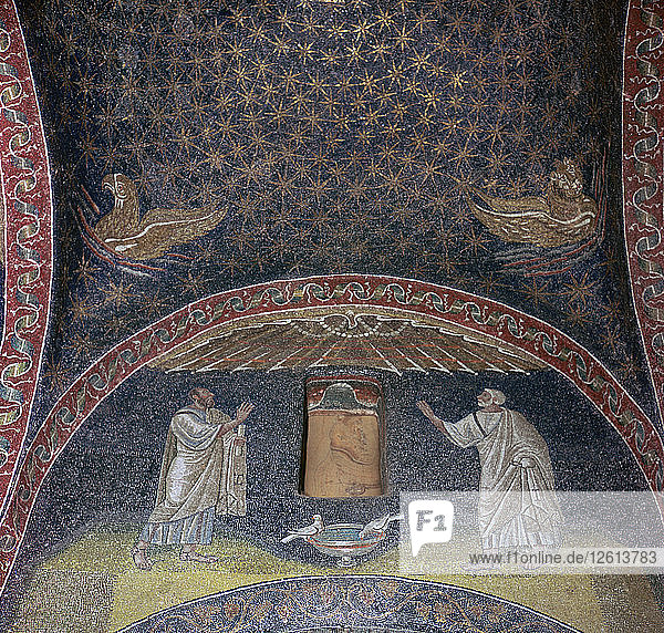 Mosaik des Heiligen Paulus und des Heiligen Petrus im Mausoleum der Galla Placidia  5. Jahrhundert. Künstler: Unbekannt