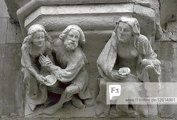 Steinmetzarbeit an der Seite eines Hauses in Brügge. Künstler: Unbekannt