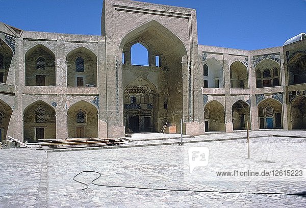 Innenhof der Kalian-Moschee  15. Jahrhundert. Künstler: Unbekannt