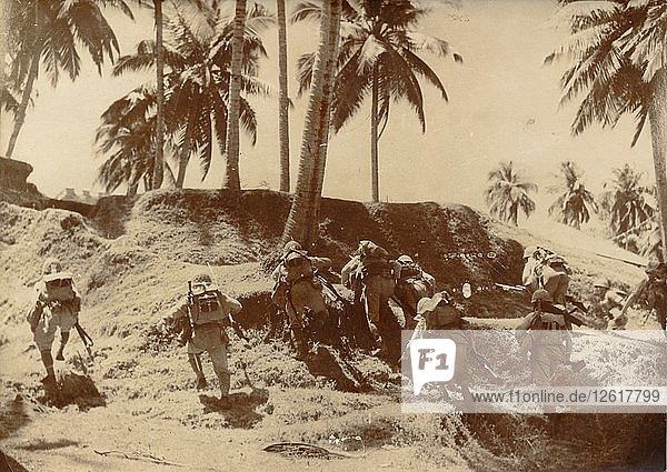 Japanische Soldaten im Anmarsch auf Port Blair  Andamanen-Inseln  Zweiter Weltkrieg  1942. Künstler: Unbekannt