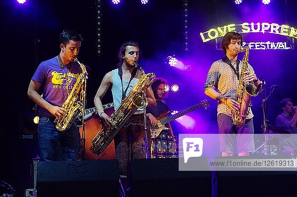 Seb Silas  Rich Muscat und Mak Murtic  Love Supreme Jazz Festival  Glynde Place  East Sussex  2015. Künstler: Brian OConnor.
