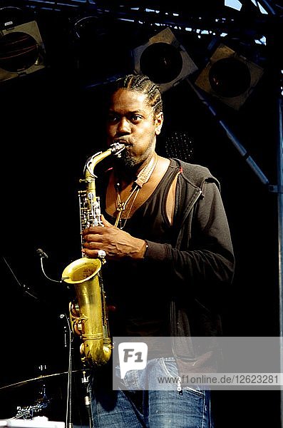 Soweto Kinch  Imperial Wharf Jazz Festival  London  2011. Künstler: Brian OConnor