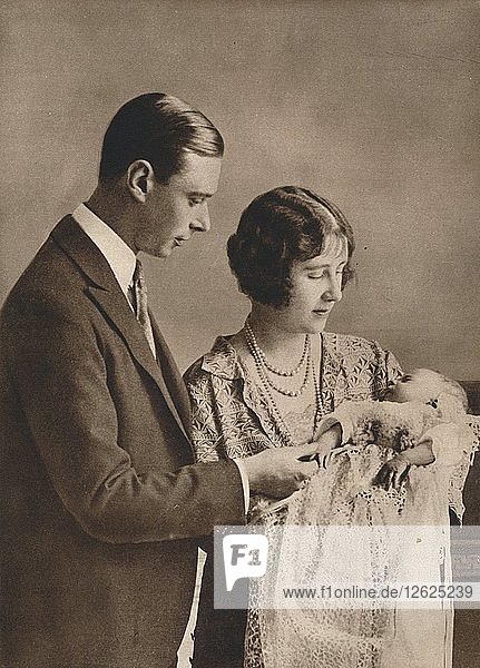 Der Herzog und die Herzogin von York bei der Taufe von Prinzessin Elizabeth  1926. Künstler: Unbekannt.