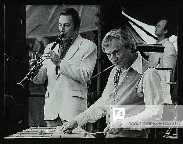 Buddy DeFranco und Terry Gibbs auf dem Capital Radio Jazz Festival  Knebworth  Hertfordshire  1981. Künstler: Denis Williams