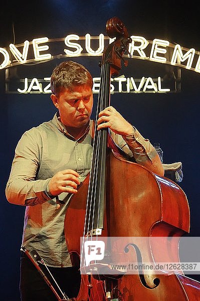 Nick Blacka  Love Supreme Jazz Festival  Glynde Place  East Sussex  2015. Künstler: Brian OConnor.