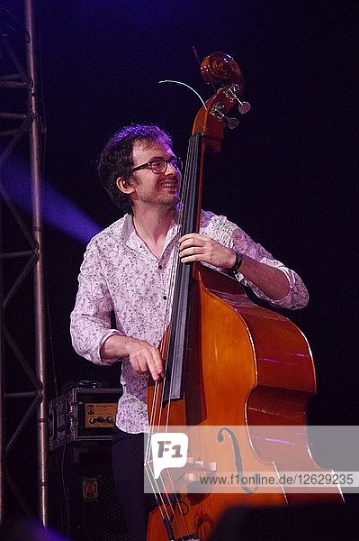Gavin Barras  Love Supreme Jazz Festival  Glynde Place  East Sussex  2014. Künstler: Brian OConnor  Gavin Barras.