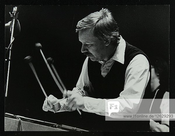 Der Vibraphonist Gary Burton spielt im Forum Theatre  Hatfield  Hertfordshire  am 29. November 1980. Künstler: Denis Williams