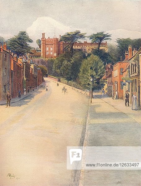Castle Street  Farnham  1911  (1914). Künstler: James S. Ogilvy.