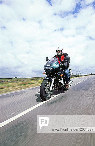 2000 Yamaha XJ 600s Diversion Motorrad. Künstler: Unbekannt.
