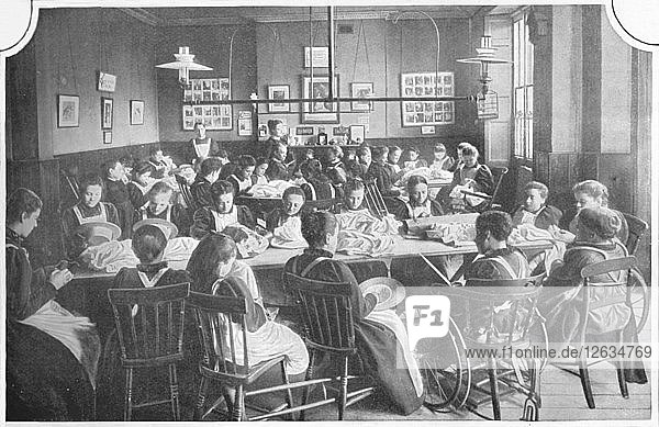 Mädchen bei der Handarbeit  Halliwick School For Girls  Marylebone Road  London  um 1903 (1903). Künstler: Unbekannt.