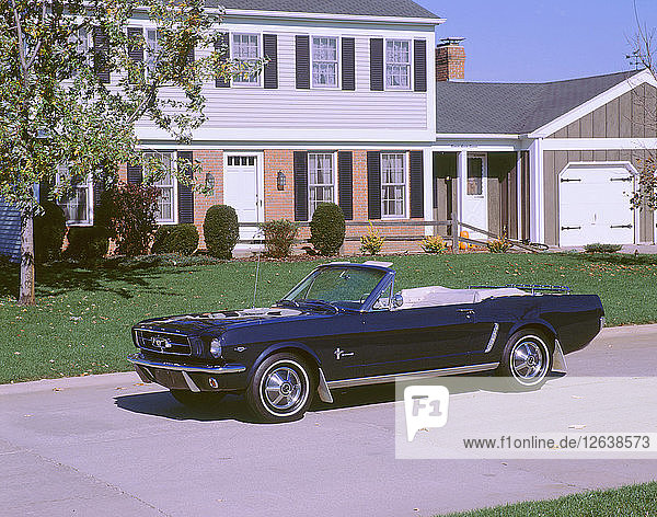 1966 Ford Mustang 289 Cabriolet. Künstler: Unbekannt.