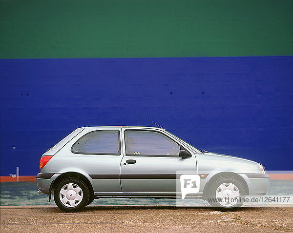 2000 Ford Fiesta Finesse. Künstler: Unbekannt.
