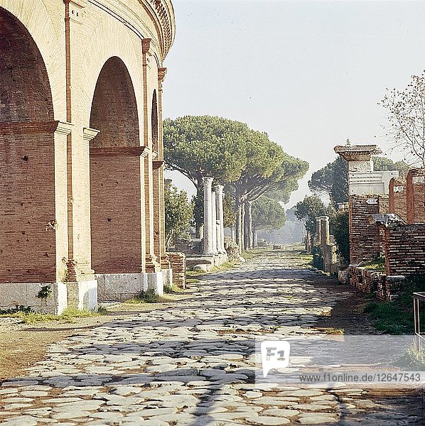 Via Decumanus  Ostia Antica  Hafen von Rom  Italien  ca. 2. bis 3. Jahrhundert  (ca. 20. Jahrhundert). Künstler: CM Dixon.