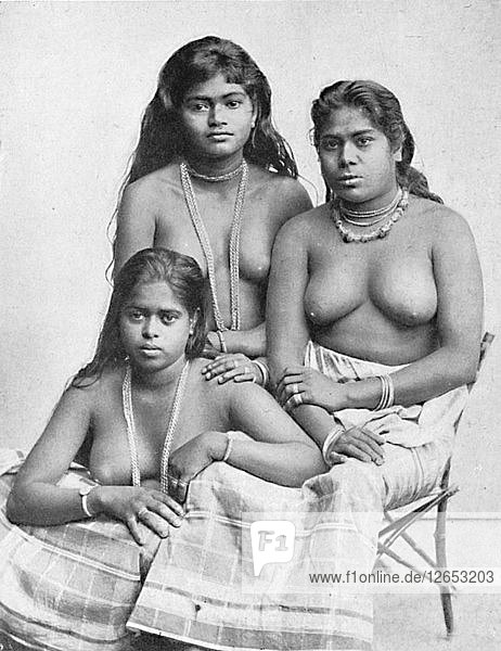Drei tamilische Mädchen aus dem Deccan  1902. Künstler: Karl Hagenbeck.