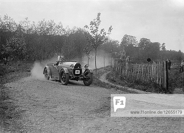Bugatti Typ 30  Bugatti Owners Club Hill Climb  Chalfont St Peter  Buckinghamshire  1935. Künstler: Bill Brunell.