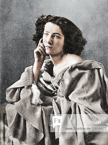 Sarah Bernhardt  französische Schauspielerin  1869. Künstler: Unbekannt.