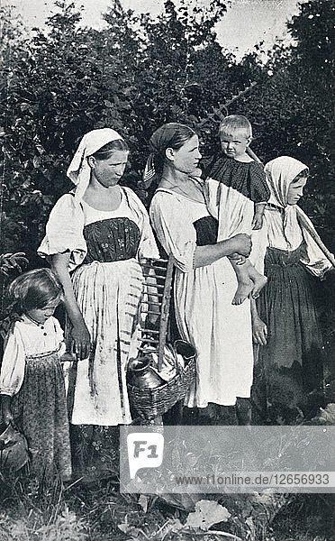 Bäuerliche Typen in Großrussland  1912. Künstler: J. Daziaro.