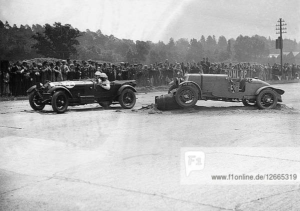 Alfa Romeo passing R Childes crashed Lea-Francis  BARC 6-Hour Race  Brooklands  Surrey  1929  Artist: Bill Brunell.