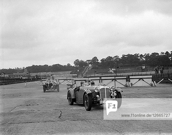 Cars racing through the chicane JCC Members Day Brooklands 8 July 1939. Artist: Bill Brunell.