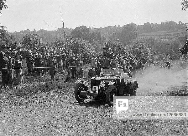 Prototyp MG K3  Bugatti Owners Club Hill Climb  Chalfont St Peter  Buckinghamshire  1935. Künstler: Bill Brunell.