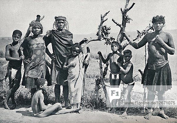 Eine Gruppe von Zulus  1912. Künstler: Unbekannt.