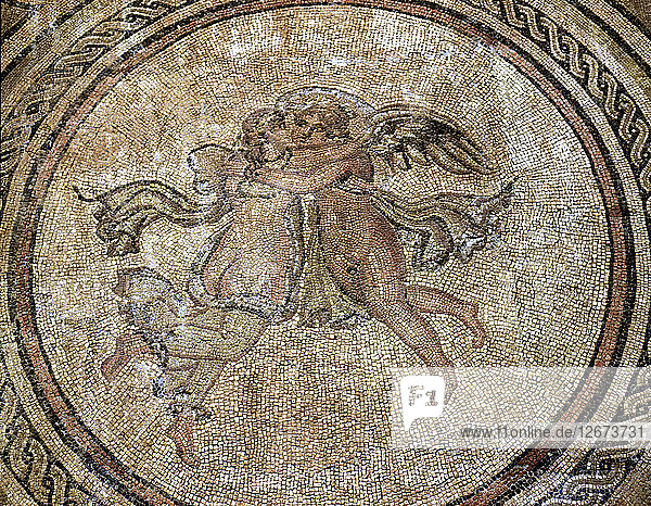 Mosaik mit der Darstellung von Venus und Psyche  erhalten im Alcazar de Cordoba.