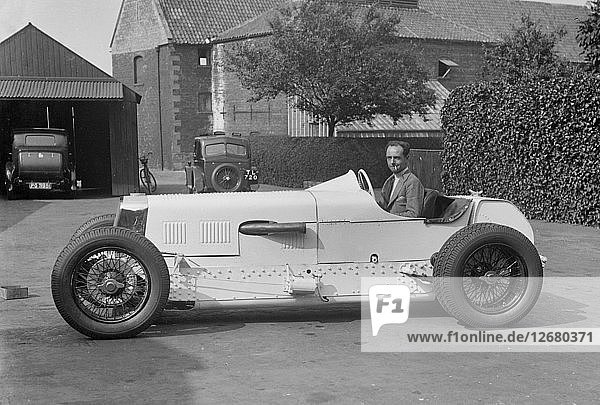 Raymond Mays in seinem Vauxhall-Villiers  um 1930. Künstler: Bill Brunell.