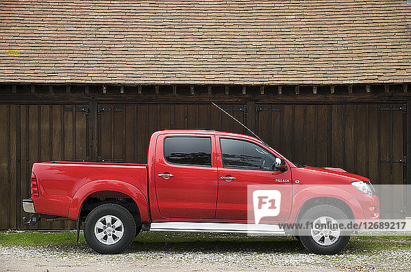 2009 Toyota HiLux Pick-up Truck Artist: Unbekannt.
