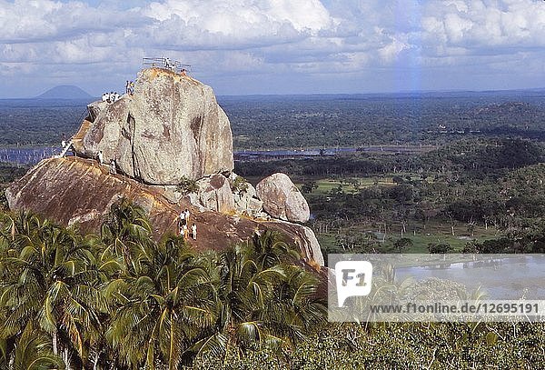 Pilgerstätte Mihintale  in der Nähe von Anuraddhapura  Sri Lanka  gegründet 3. Jahrhundert v. Chr. (20. Jahrhundert) Künstler: Unbekannt.