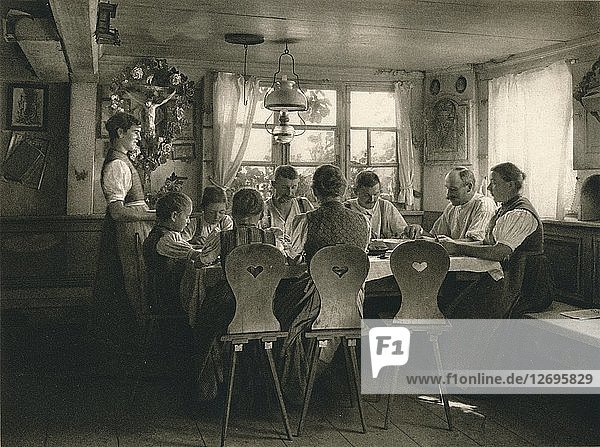 Mittagsmahl im Schwarzwaldbauernhaus - Mittagessen in einem Schwarzwaldbauernhaus  1931. Künstler: Kurt Hielscher.
