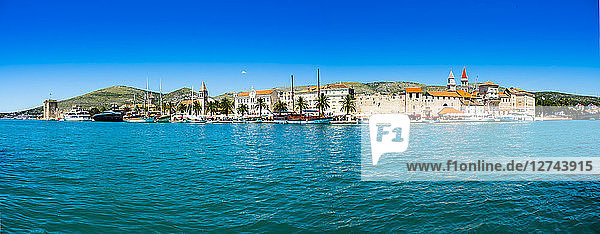 Croatia  Dalmatia  Adriatic Sea  Old town of Trogir  UNESCO world heritage site