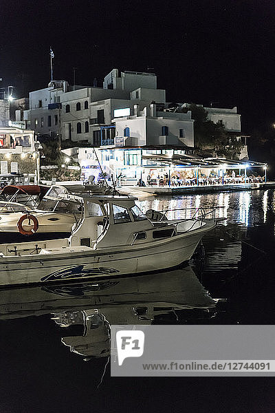 Greece  Crete  Sisi  harbour at night