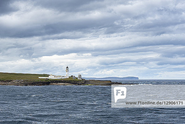 Great Britain  Scotland  Isle of Stroma  Lighthouse  Pentland Firth  Dunnet Head in the background