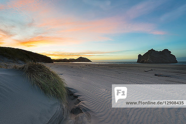New Zealand  South Island  Puponga  Wharariki Beach at sunset